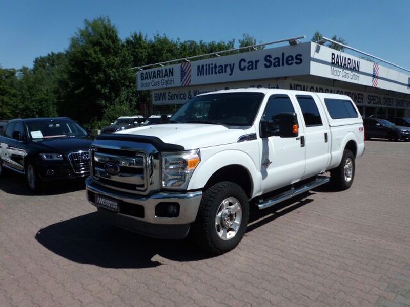 Ford TRUCK F250 Super DutyV8 Crew Cab XLT 4WD Tax Free Military