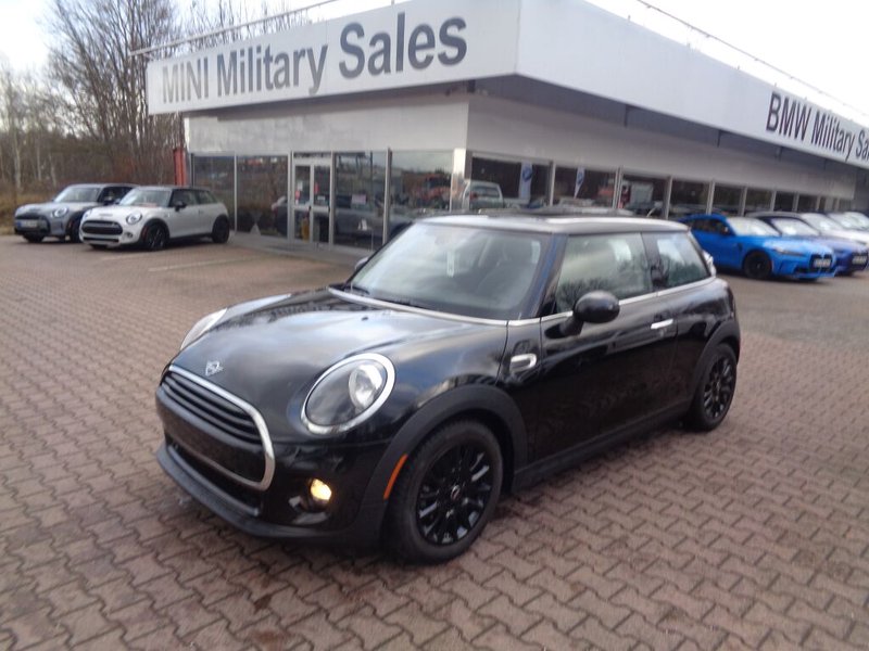 MINI Cooper Wagon 2D 1.5L I3 Turbo Tax Free Military Sales in