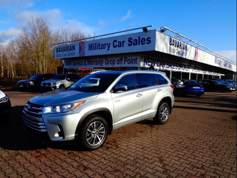 Toyota Highlander Utility 4D XLE 4WD V6 Hybrid Tax Free Military